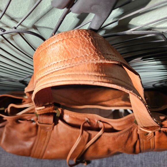 Parfois | Vintage Genuine Leather Camel Slouchy Gerard Darel Lookalike Handbag - Picture 4 of 16